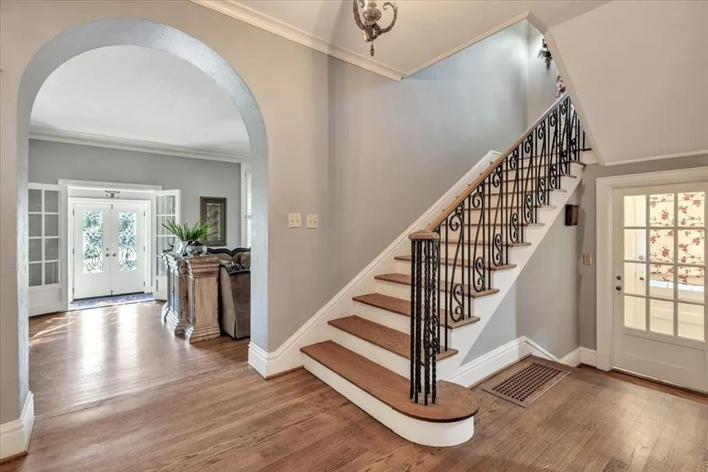 Photo 8 — 301 NW 17th Street, Oklahoma City, OK 73103