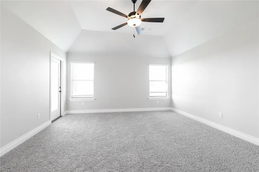 Photo 14 — 12360 Alfalfa Lane, Cashion, OK 73044