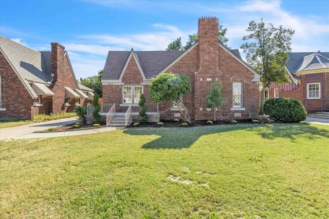 Front exterior — 2224 NW 27th Street, Oklahoma City, OK 73107