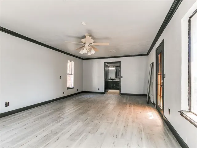 Photo 6 — 6208 W Gun Hill Way, Warr Acres, OK 73132