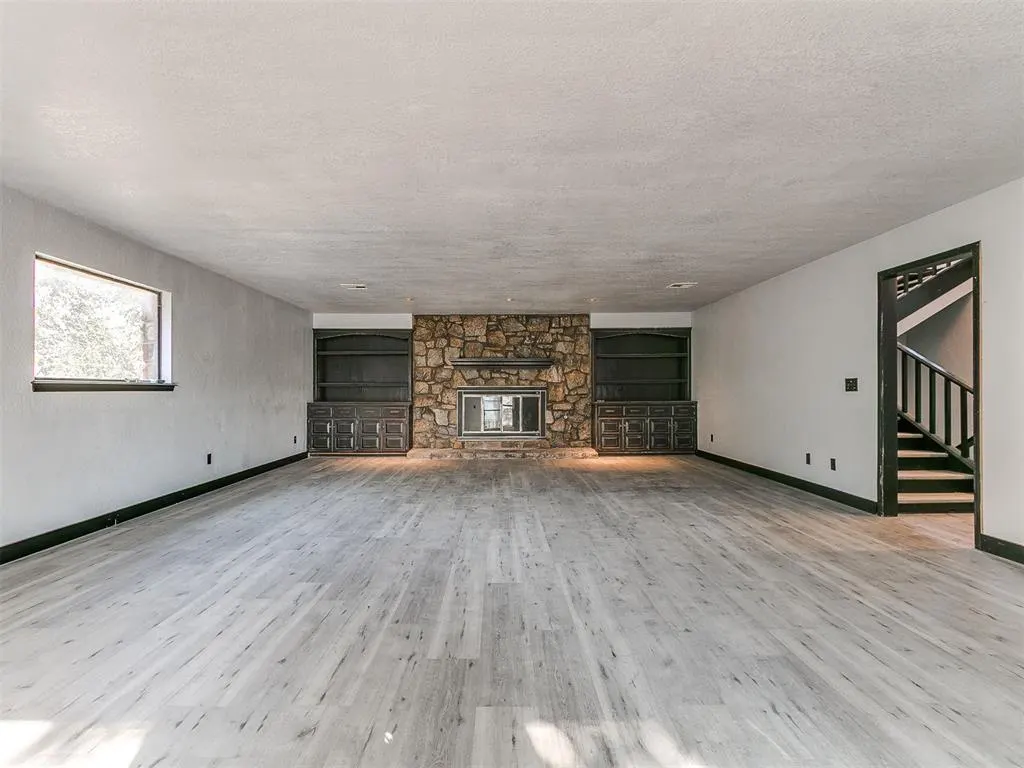 Photo 13 — 6208 W Gun Hill Way, Warr Acres, OK 73132
