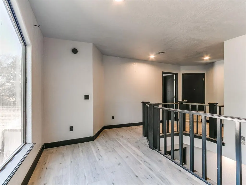 Photo 17 — 6208 W Gun Hill Way, Warr Acres, OK 73132