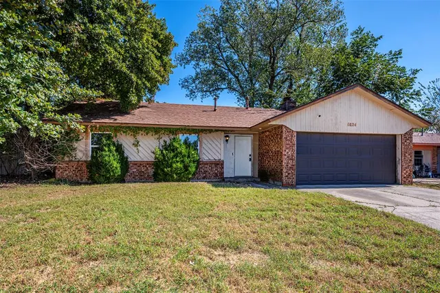 Photo 2 — 1824 David Terrace, Oklahoma City, OK 73141