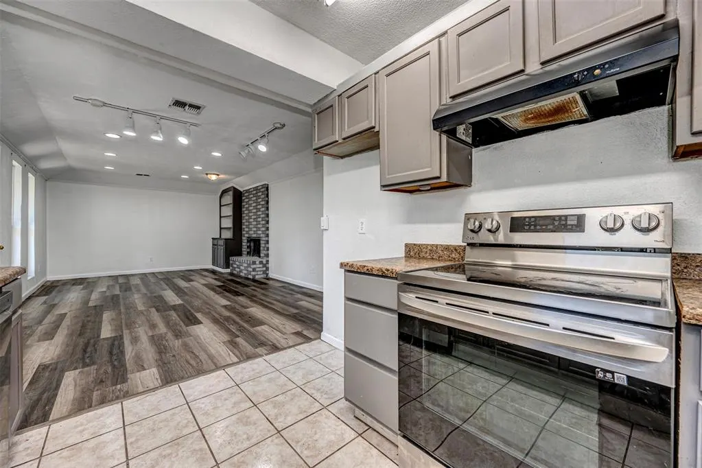 Photo 8 — 1824 David Terrace, Oklahoma City, OK 73141