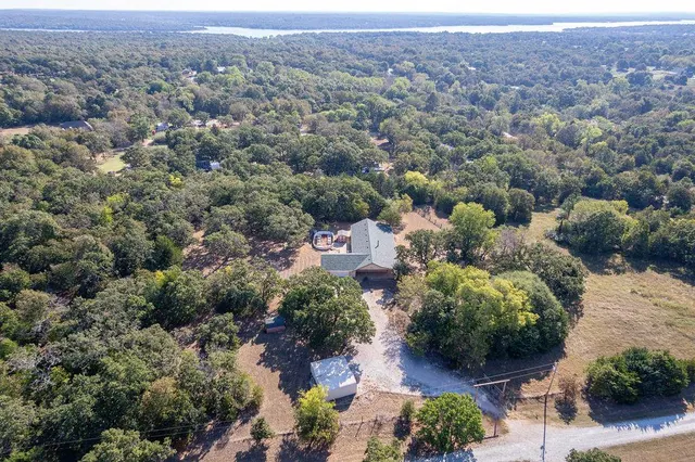 Photo 4 — 12333 E Tecumseh Road, Norman, OK 73026
