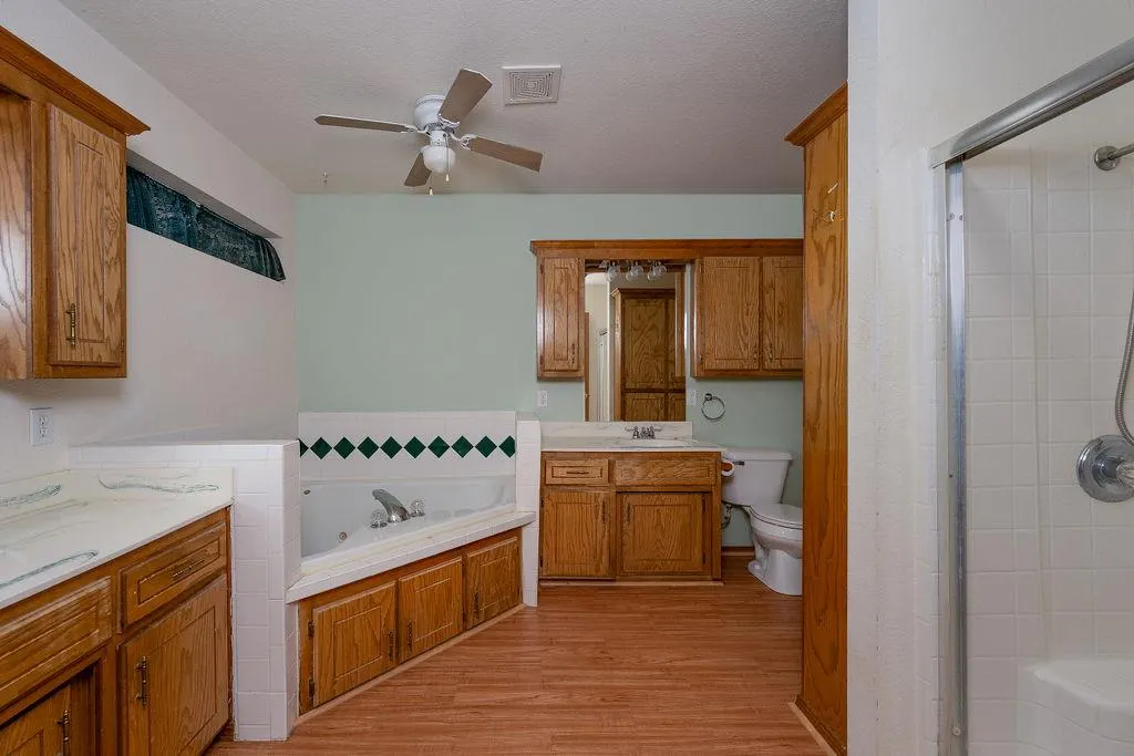 Photo 17 — 12333 E Tecumseh Road, Norman, OK 73026