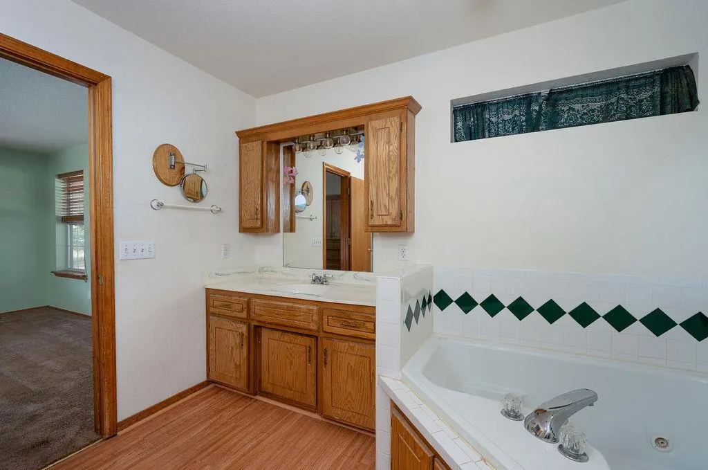 Photo 18 — 12333 E Tecumseh Road, Norman, OK 73026