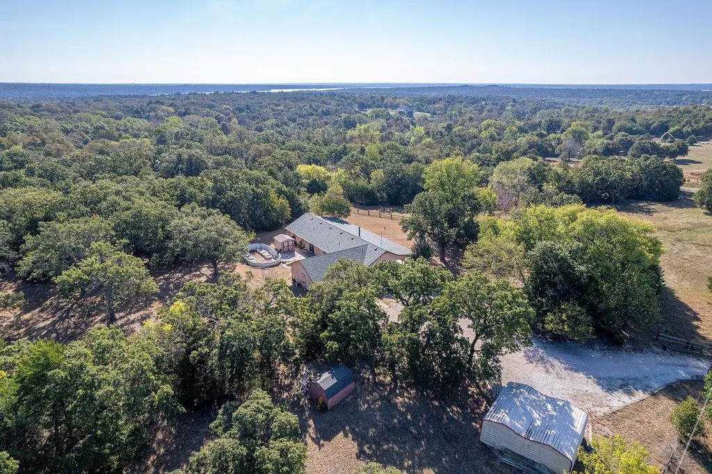 Photo 37 — 12333 E Tecumseh Road, Norman, OK 73026