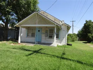 Sold home at 315 E Huber