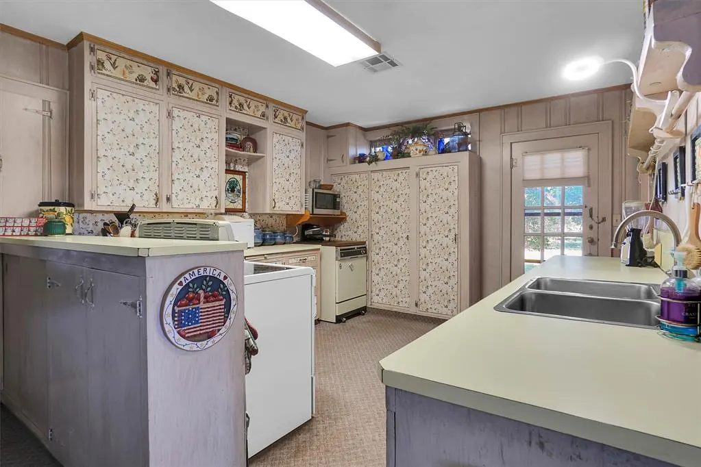 Photo 13 — 1506 N 4th Street, Sayre, OK 73662