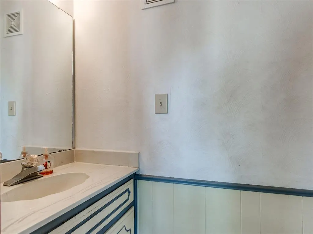 Photo 14 — 29 Timber Creek Way, Shawnee, OK 74804