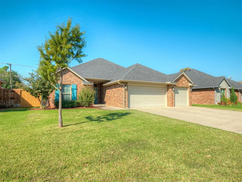 Front exterior — 9921 Rockwell Terrace, Oklahoma City, OK 73162