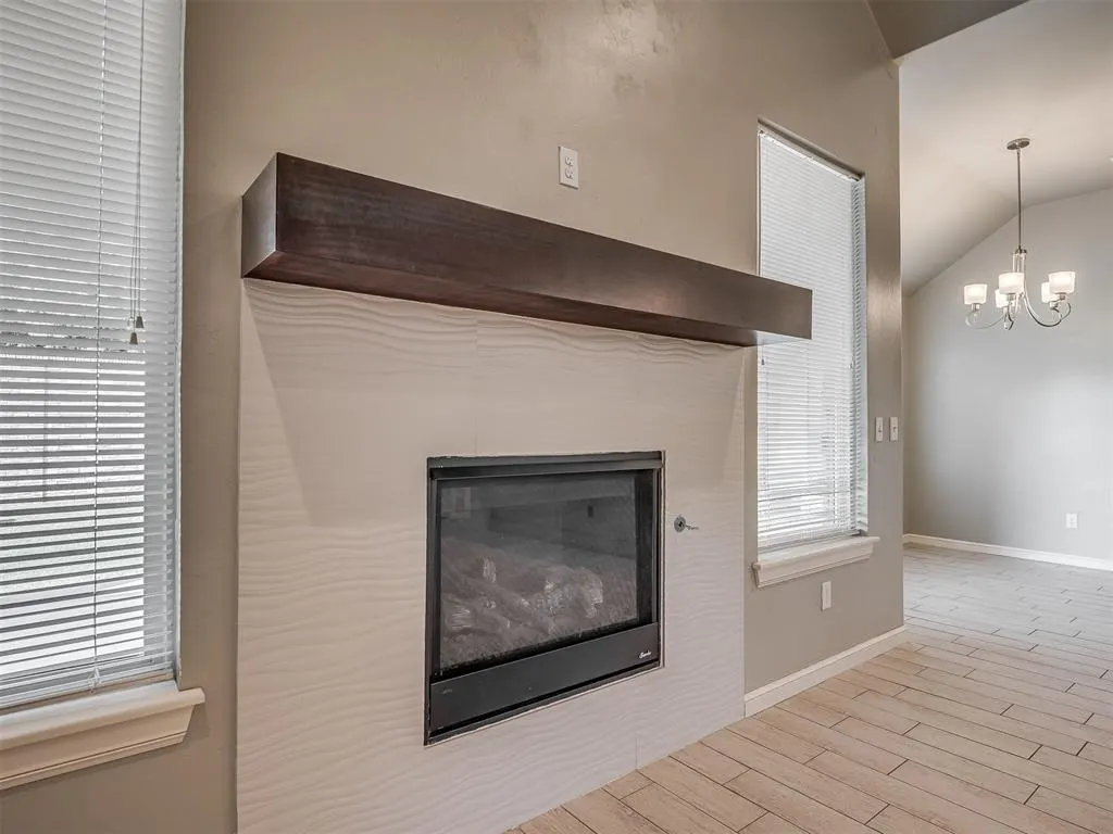Photo 10 — 9921 Rockwell Terrace, Oklahoma City, OK 73162