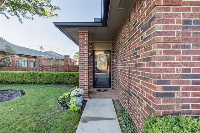 Photo 2 — 6204 Waterford Boulevard 26, Oklahoma City, OK 73118