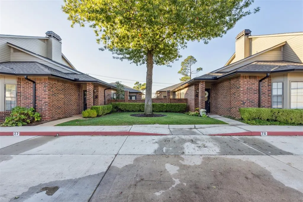 Photo 33 — 6204 Waterford Boulevard 26, Oklahoma City, OK 73118