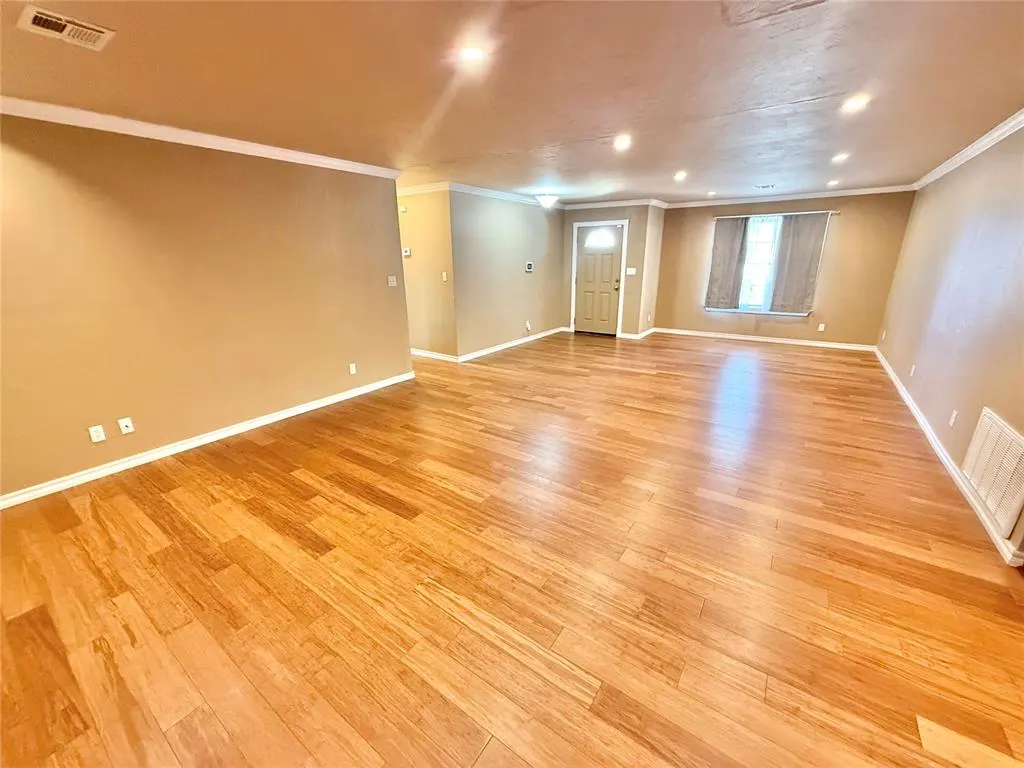 Photo 4 — 2212 N ROBIN Street, Altus, OK 73521