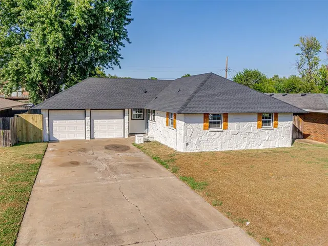 Photo 3 — 7521 NW 25th Terrace, Bethany, OK 73008