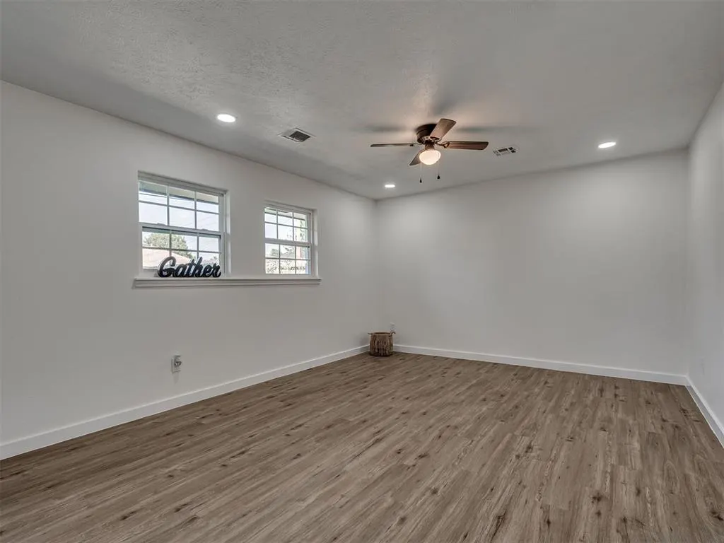 Photo 6 — 7521 NW 25th Terrace, Bethany, OK 73008
