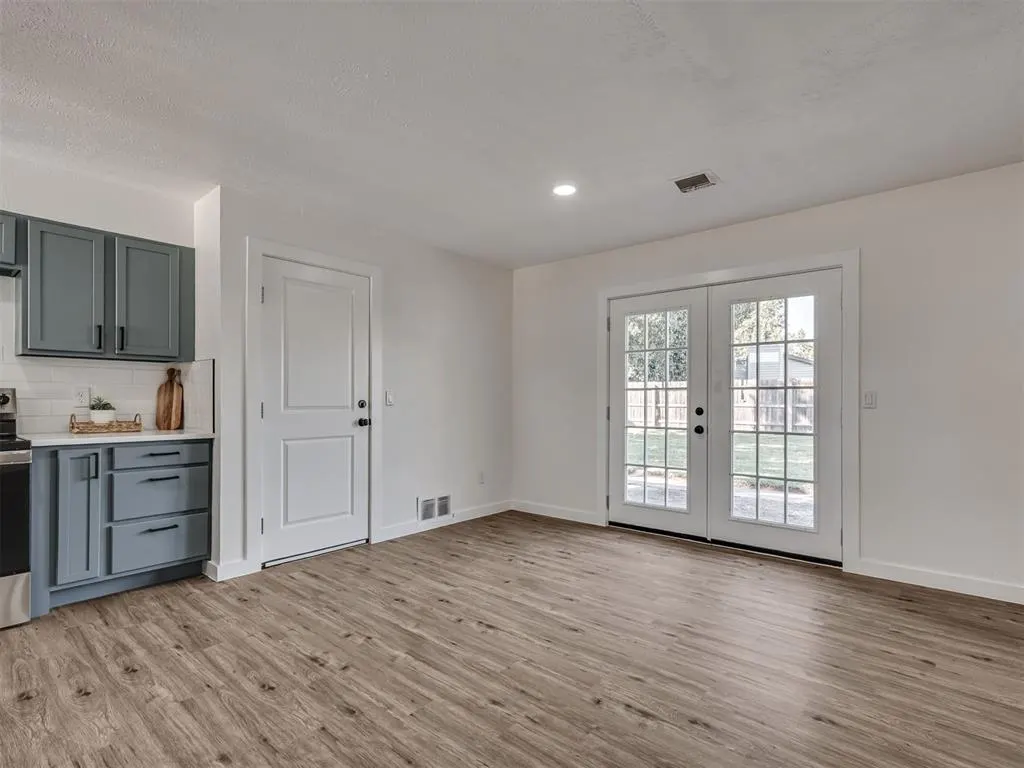 Photo 12 — 7521 NW 25th Terrace, Bethany, OK 73008