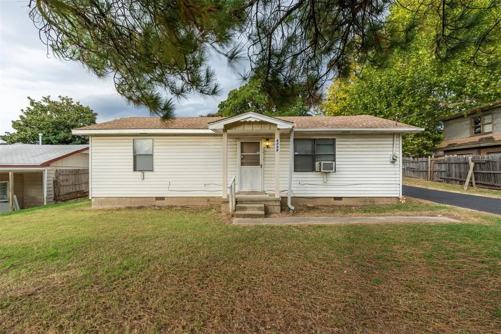 Front exterior — 4709 Baker Street, Spencer, OK 73084