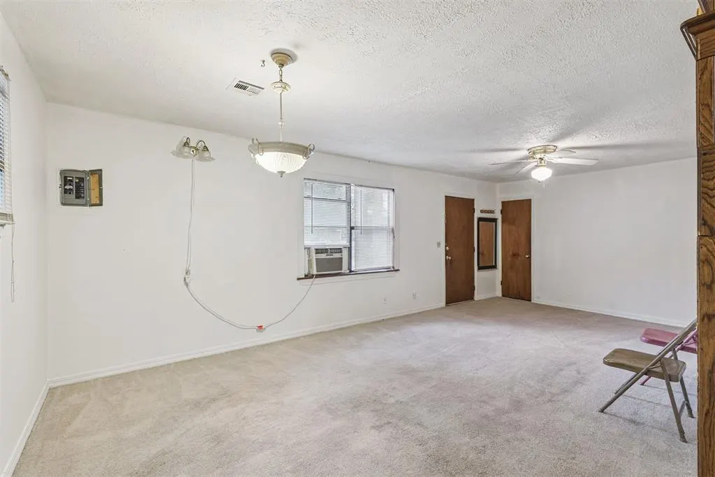 Photo 8 — 4709 Baker Street, Spencer, OK 73084