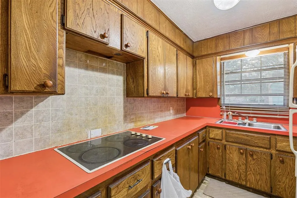 Photo 12 — 4709 Baker Street, Spencer, OK 73084