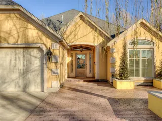 Sold home at 3201 SW 42nd Street