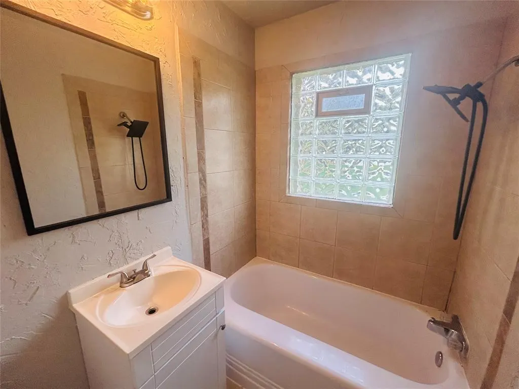 Photo 7 — 5937 NW 26th Street, Oklahoma City, OK 73127