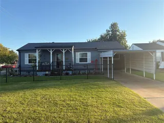 Sold home at 1300 SW 46th Street