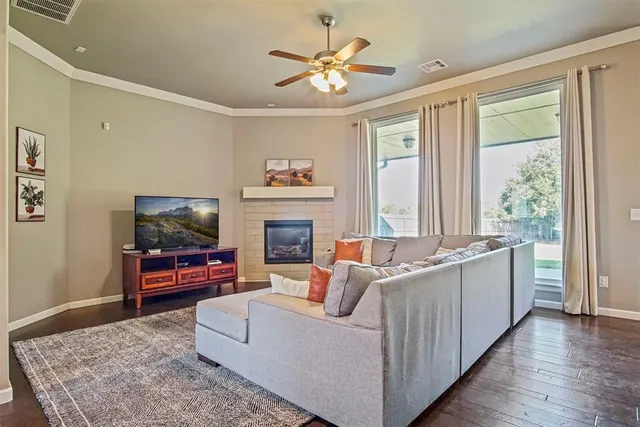 Photo 3 — 9500 Russell Drive, Yukon, OK 73099
