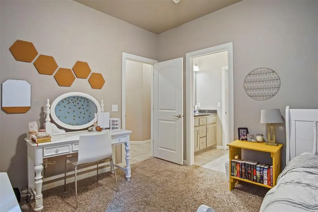 Photo 27 — 9500 Russell Drive, Yukon, OK 73099
