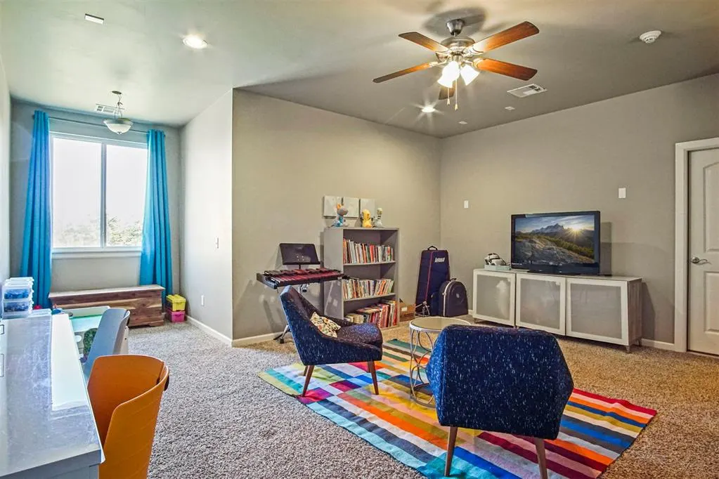 Photo 34 — 9500 Russell Drive, Yukon, OK 73099