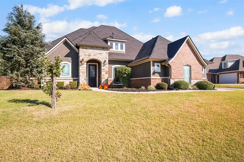 Photo 41 — 9500 Russell Drive, Yukon, OK 73099