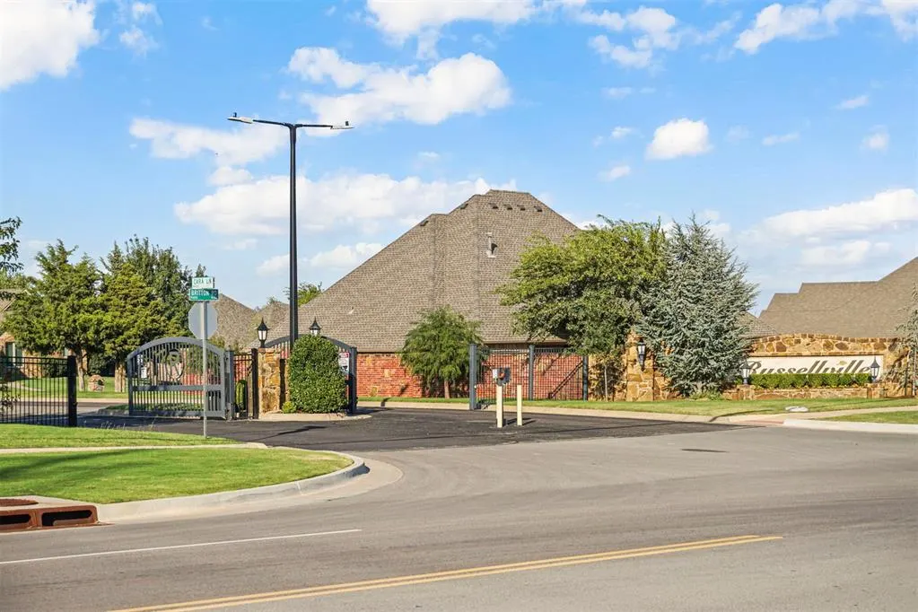 Photo 43 — 9500 Russell Drive, Yukon, OK 73099