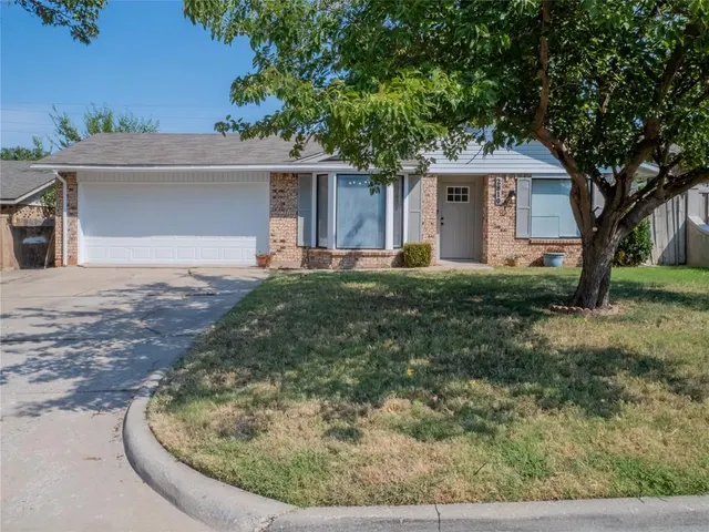 Photo 6 — 2810 NE euclid Avenue, Lawton, OK 73507