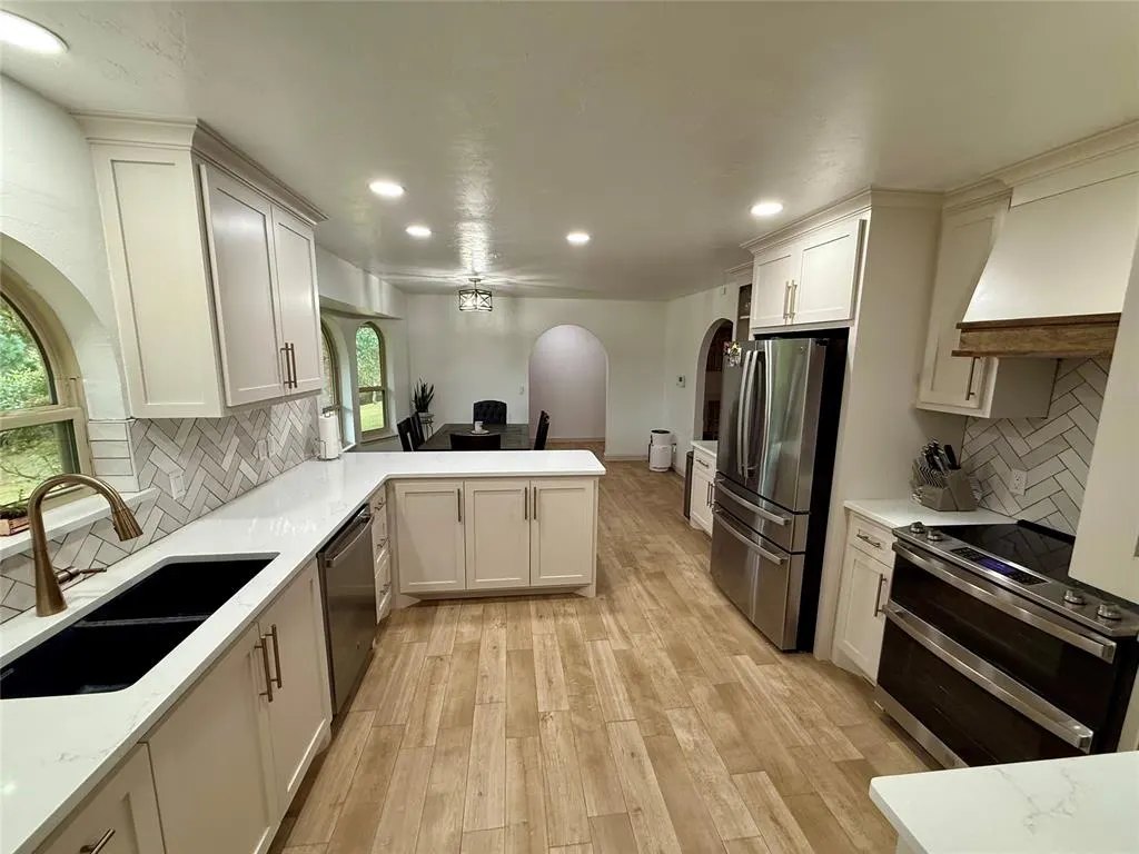 Photo 17 — 12923 Olympia Drive, Oklahoma City, OK 73165