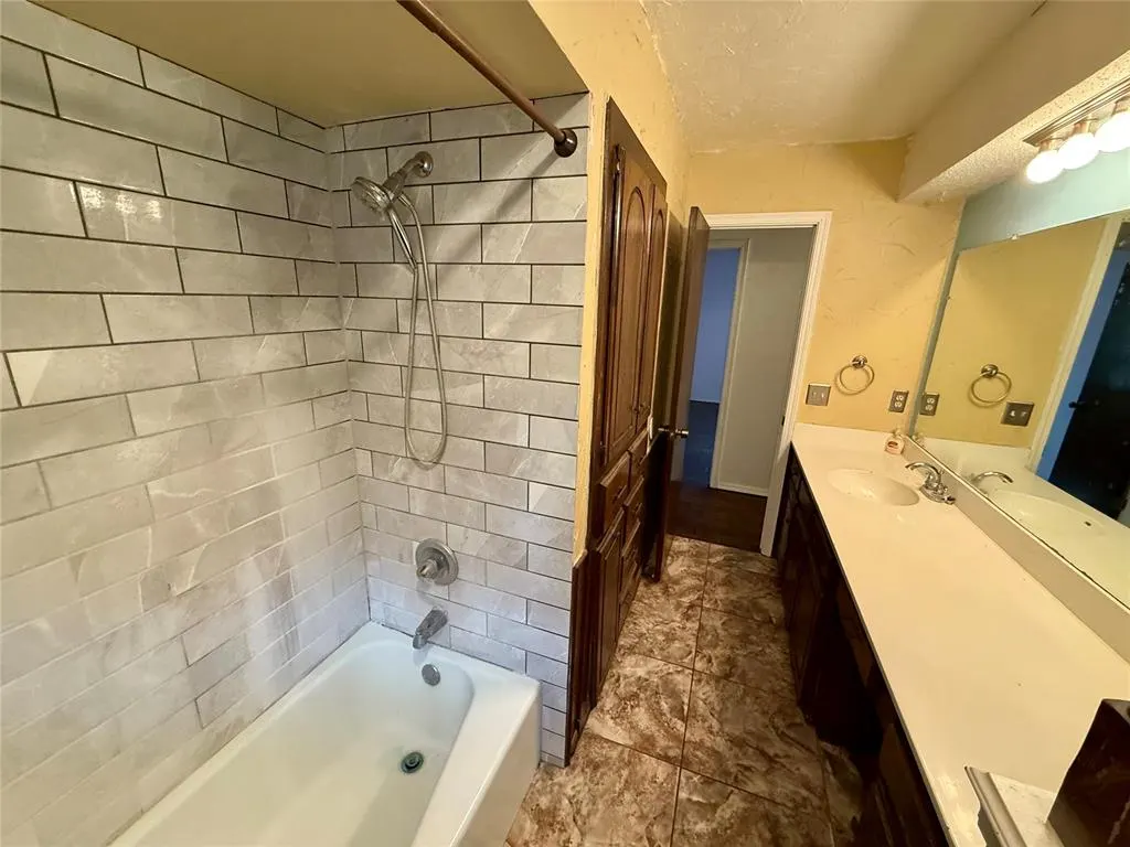Photo 34 — 12923 Olympia Drive, Oklahoma City, OK 73165