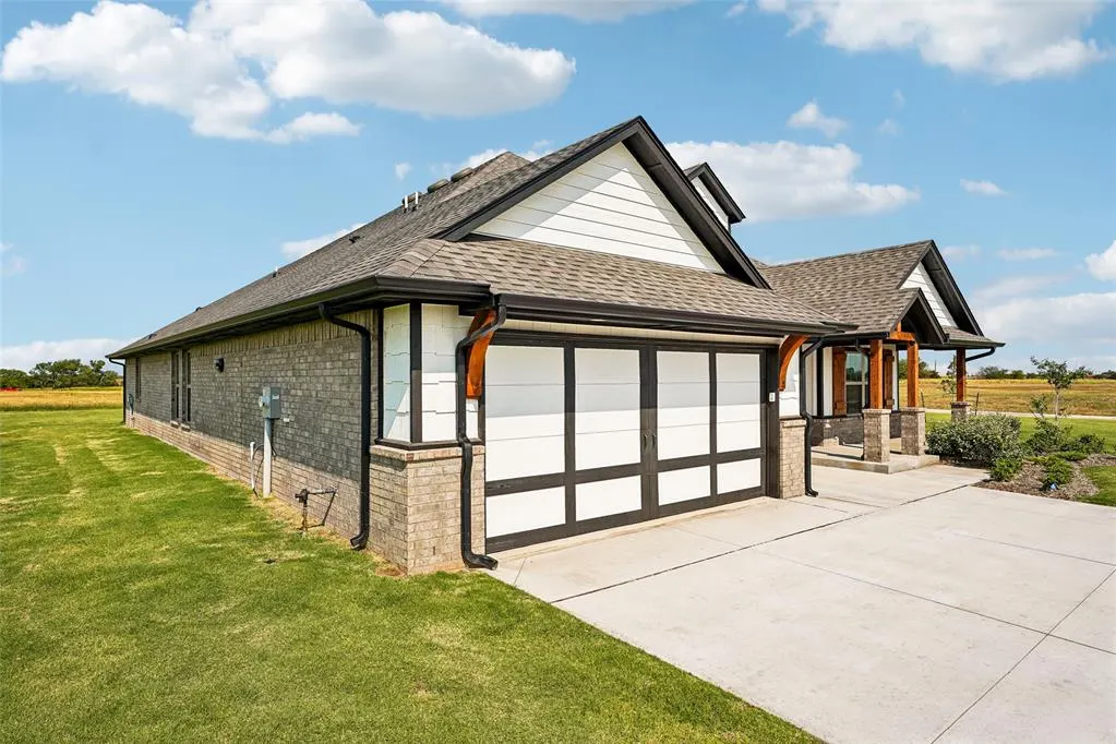 Photo 24 — 12300 Alfalfa Lane, Cashion, OK 73044