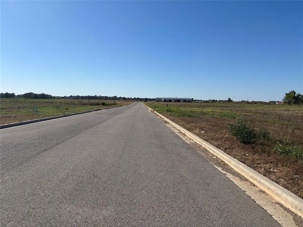 Photo 4 — 180 Cotton Field Road, Goldsby, OK 73093