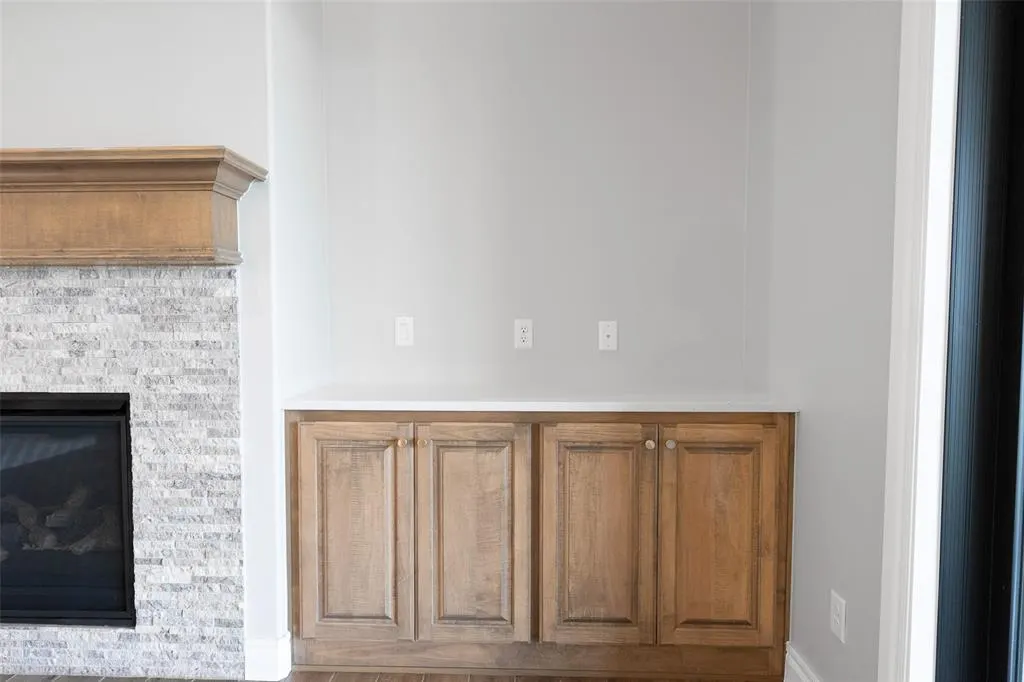 Photo 3 — 12385 Alfalfa Lane, Cashion, OK 73044