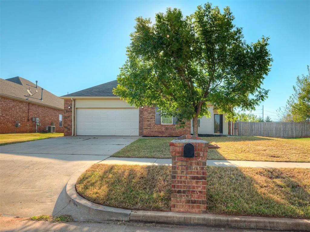 Photo 2 — 7112 Eagles Landing, Oklahoma City, OK 73135