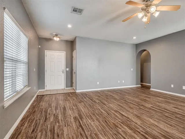 Photo 5 — 7112 Eagles Landing, Oklahoma City, OK 73135