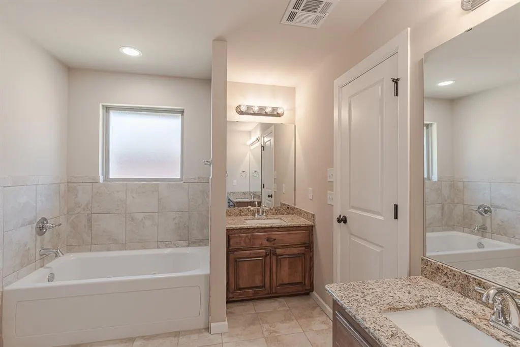 Photo 16 — 4528 Adobe Court, Yukon, OK 73099