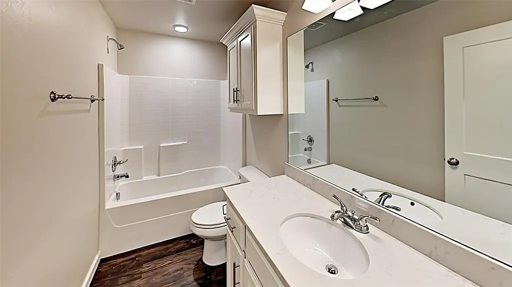 Photo 15 — 427 Summit Ridge Drive, Oklahoma City, OK 73114