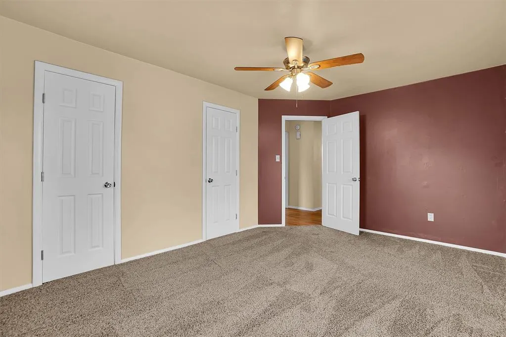Photo 17 — 300 Gary Street, Mangum, OK 73554