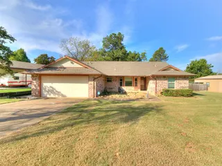 Sold home at 333 Pinetree Road