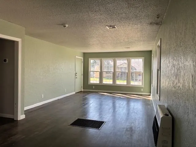 Photo 3 — 124 Thornton Lane, Elk City, OK 73644