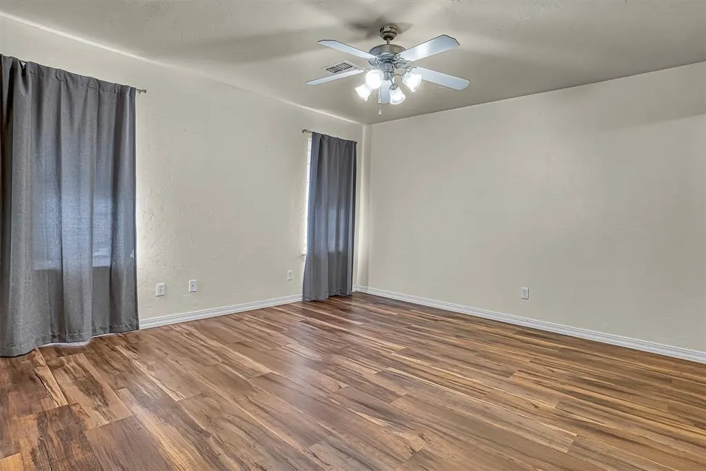 Photo 20 — 1809 Comet Street, Altus, OK 73521