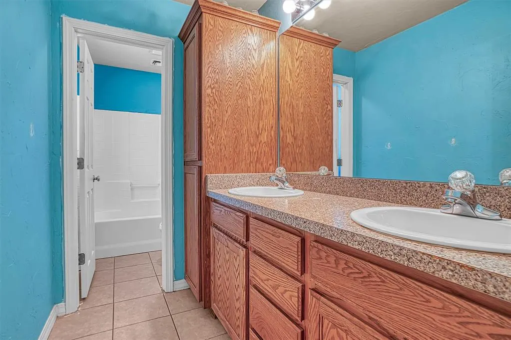 Photo 22 — 1809 Comet Street, Altus, OK 73521