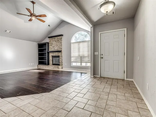 Photo 7 — 105 N Rockypoint Drive, Edmond, OK 73003